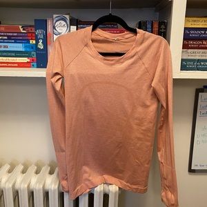 Rose lululemon longsleeve - excellent used condition